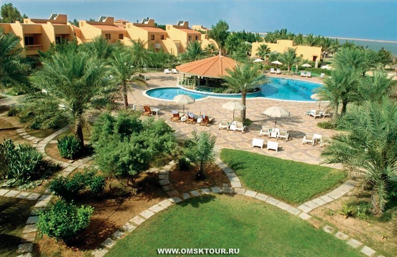 Отель Bin Majid Beach Resort 4*, Рас-Эль-Хайма 